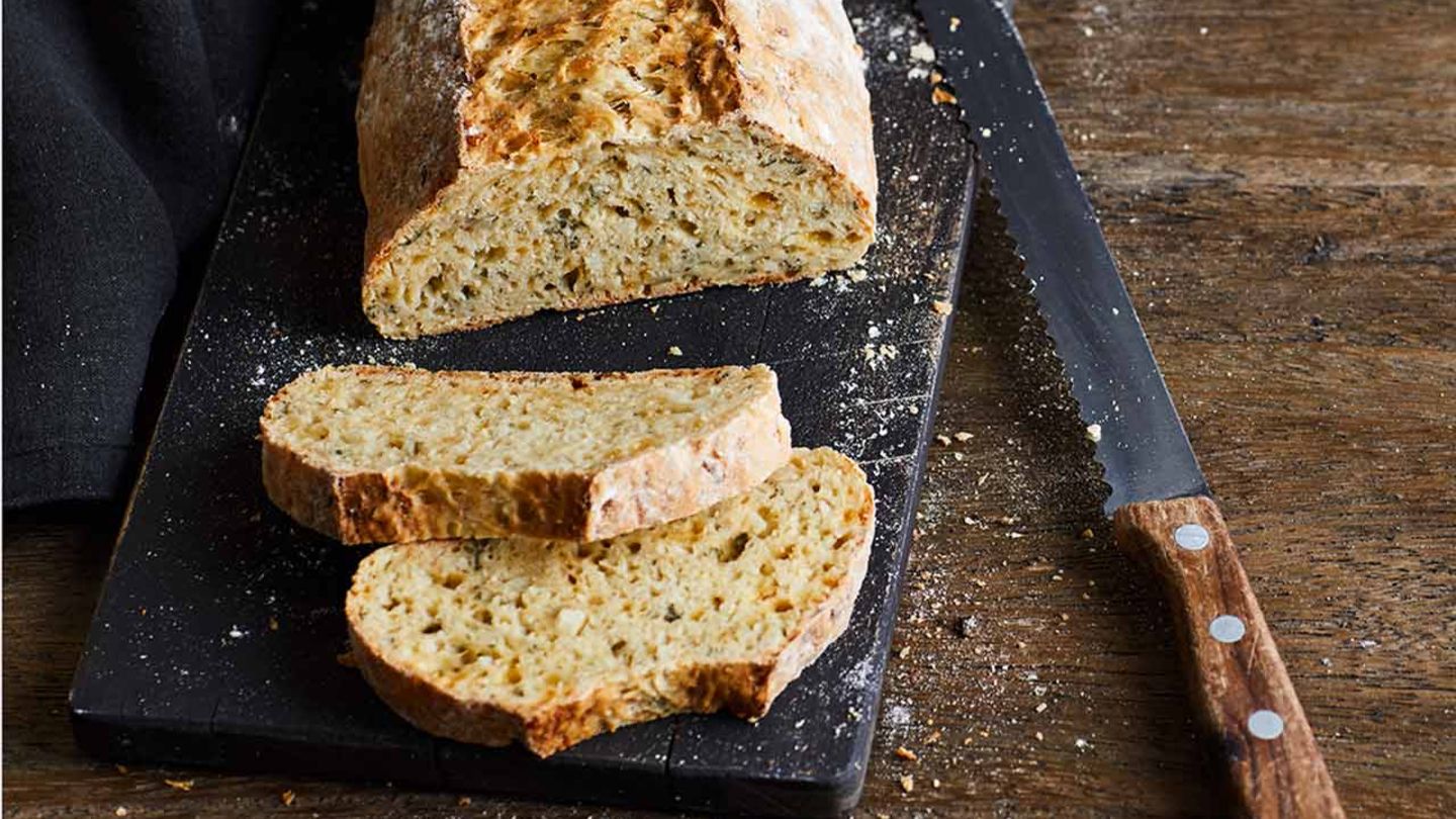 Pastinaken-Cheddar-Brot: Thermomix ® Rezept