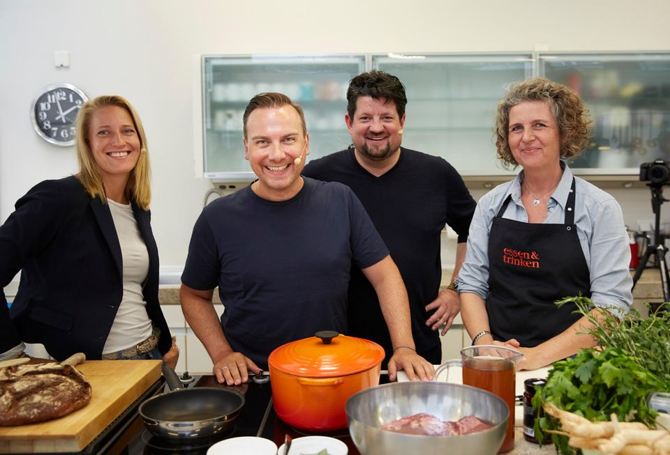 Podcast Quatschen mit Sauce Christina Hollstein, Tim Raue, Ja Spielhagen, Hege-Marie Köster Podcast Quatschen mit Sauce Christina Hollstein, Tim Raue, Ja Spielhagen, Hege-Marie Köster