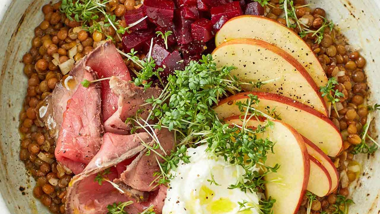 Linsen-Bowl mit Roastbeef Rezept