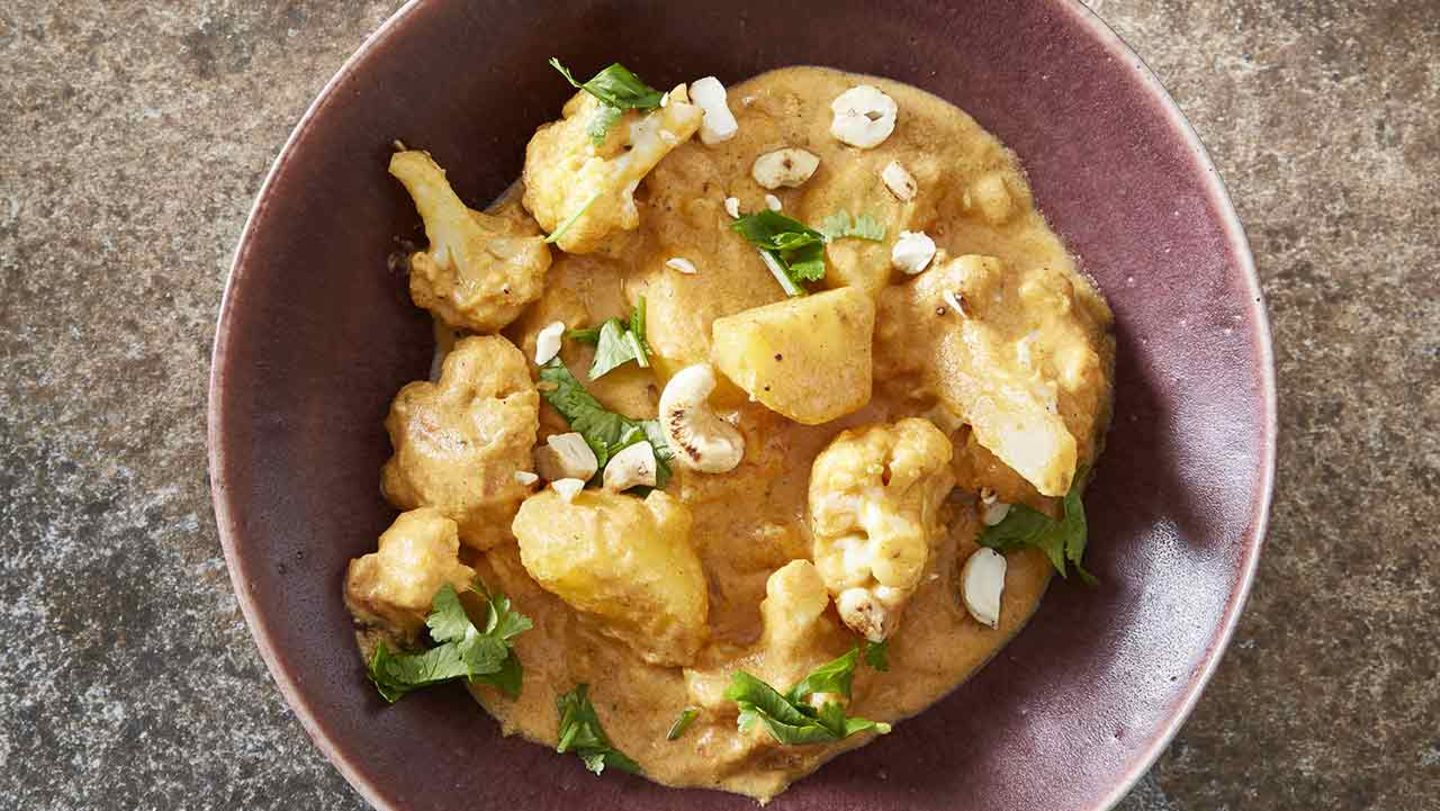 Blumenkohl-Kartoffel-Curry Rezept - [ESSEN UND TRINKEN]