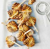 Mini-Franzbrötchen am Stiel