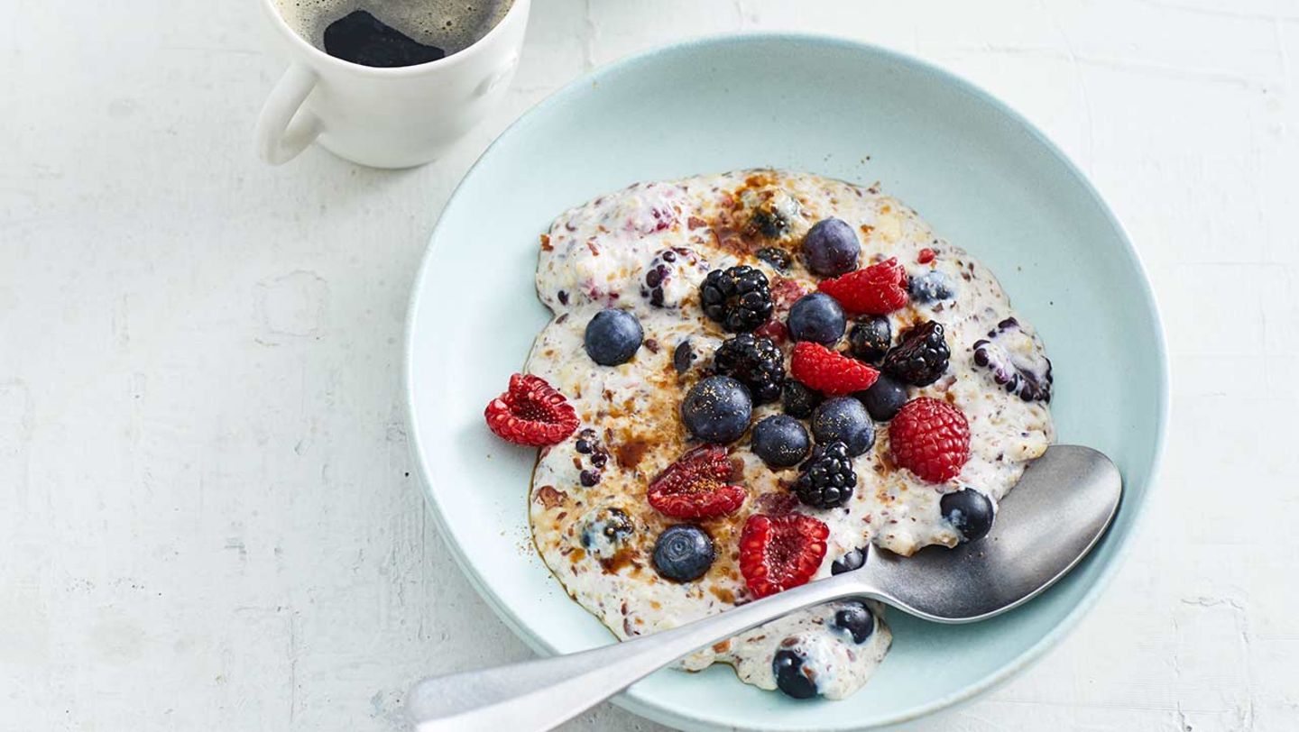 Low-Carb-Porridge mit Beeren: Thermomix ® Rezept