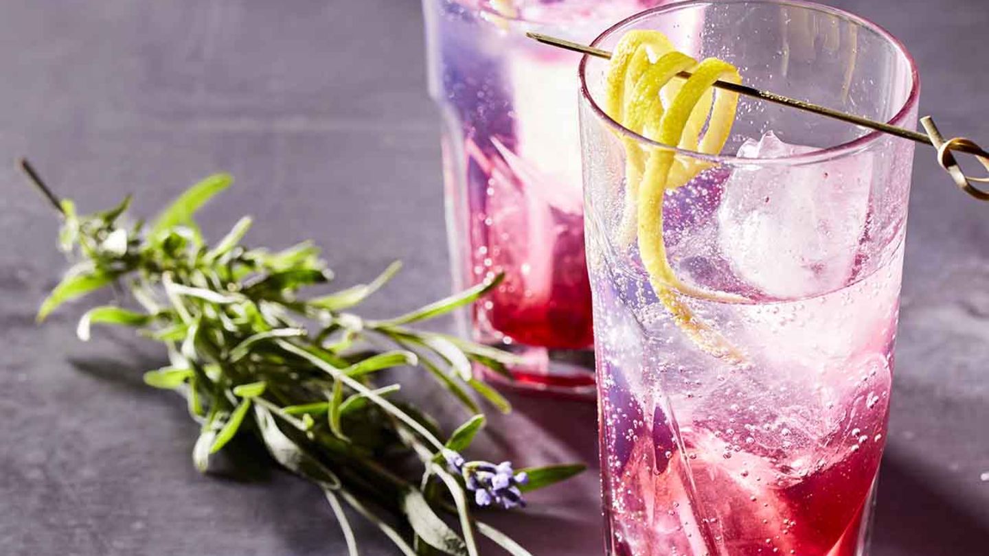 Heidelbeer-Lavendel-Mocktail Rezept - [ESSEN UND TRINKEN]