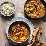 Hähnchengulasch mit Safran und Pistazienreis