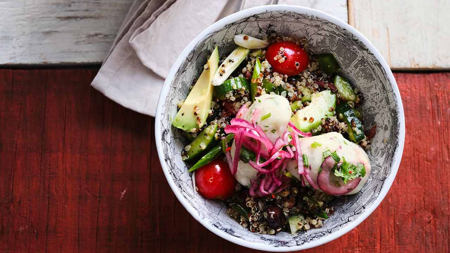 Quinoa-Salat mit Maniok-Bällchen Rezept