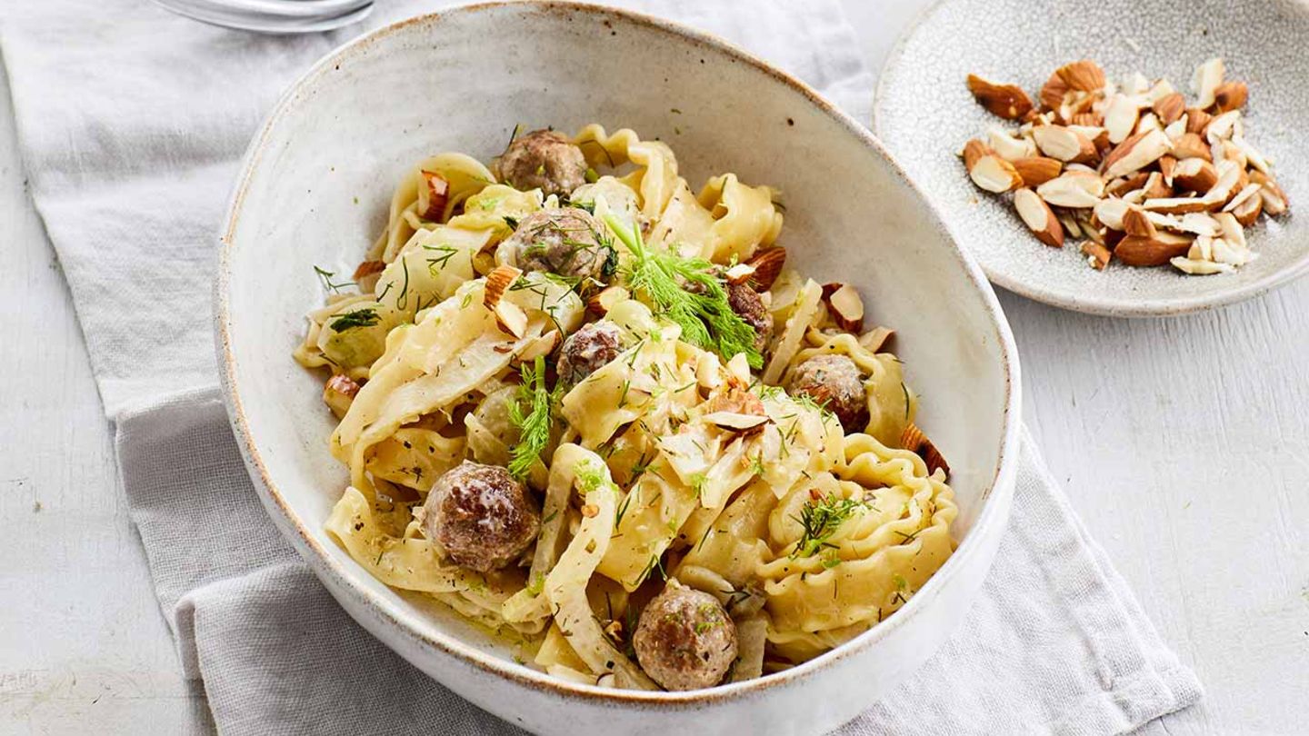Fenchel-Tagliatelle mit Mettbällchen Rezept