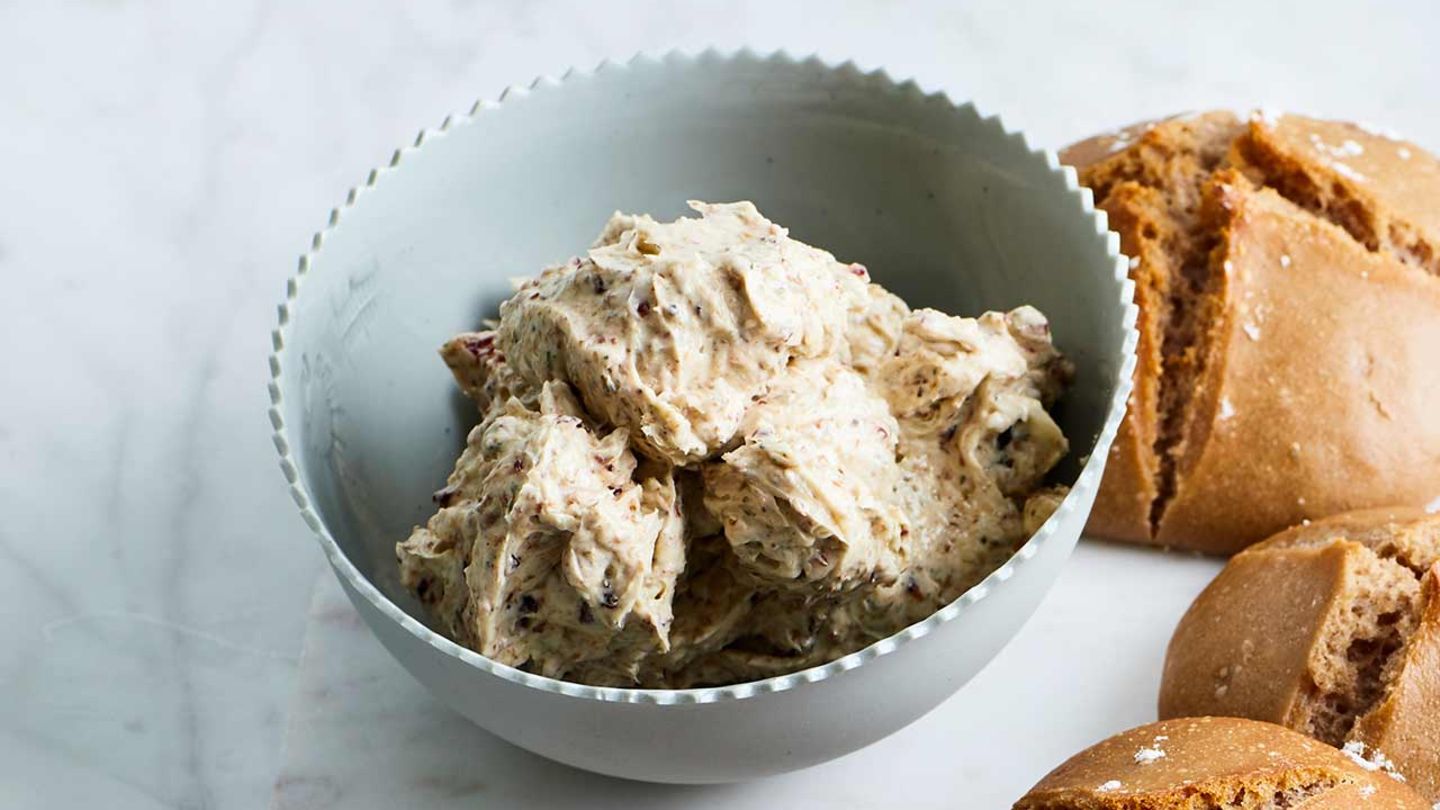 Kirsch-Steinpilz-Butter Rezept