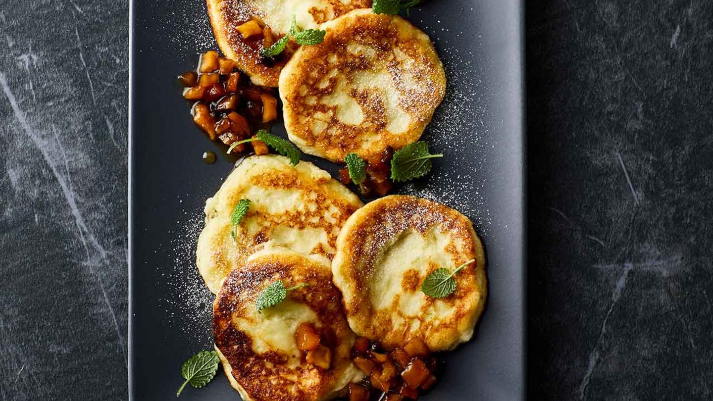 Grieß-Pancakes mit Obstragout Rezept