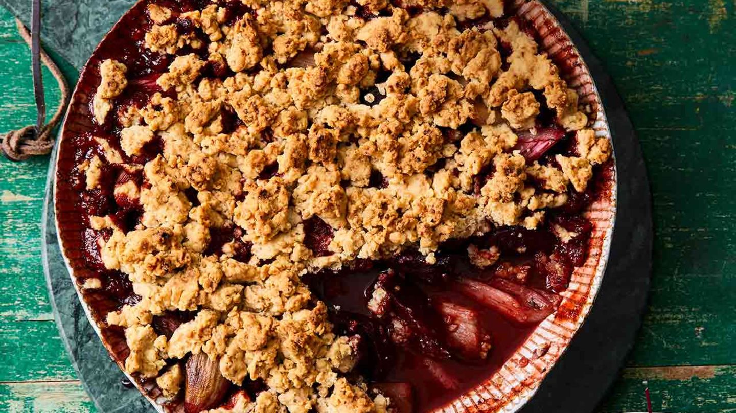 Rote-Bete-Rhabarber-Crumble Rezept