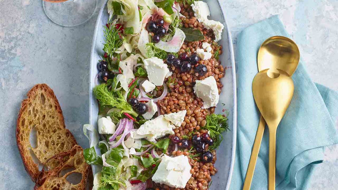 Linsensalat mit Feta und Johannisbeeren Rezept
