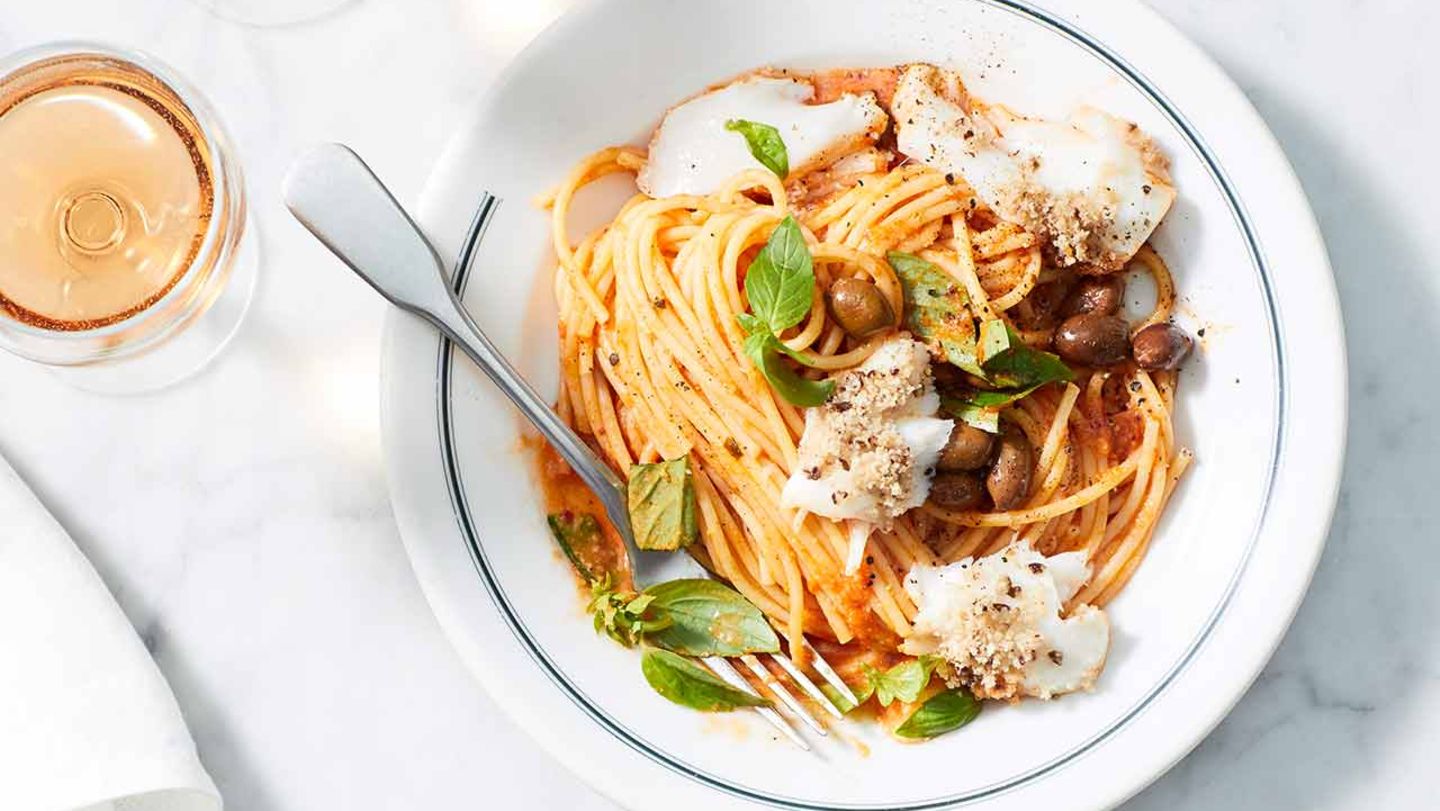 Pasta mit Tomaten und Kabeljau Rezept