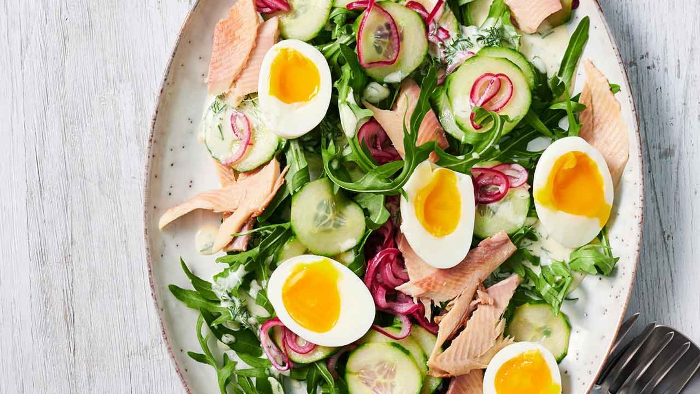 Raukesalat mit Räucherfisch Rezept