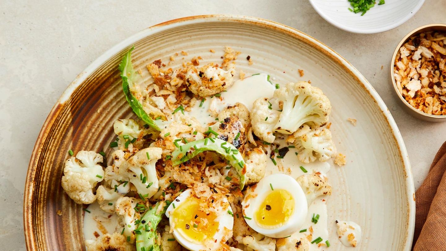 Blumenkohl mit Sesamsauce Rezept - [ESSEN UND TRINKEN]