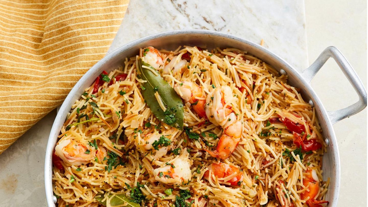 Nudel-Paella mit Garnelen Rezept - [ESSEN UND TRINKEN]
