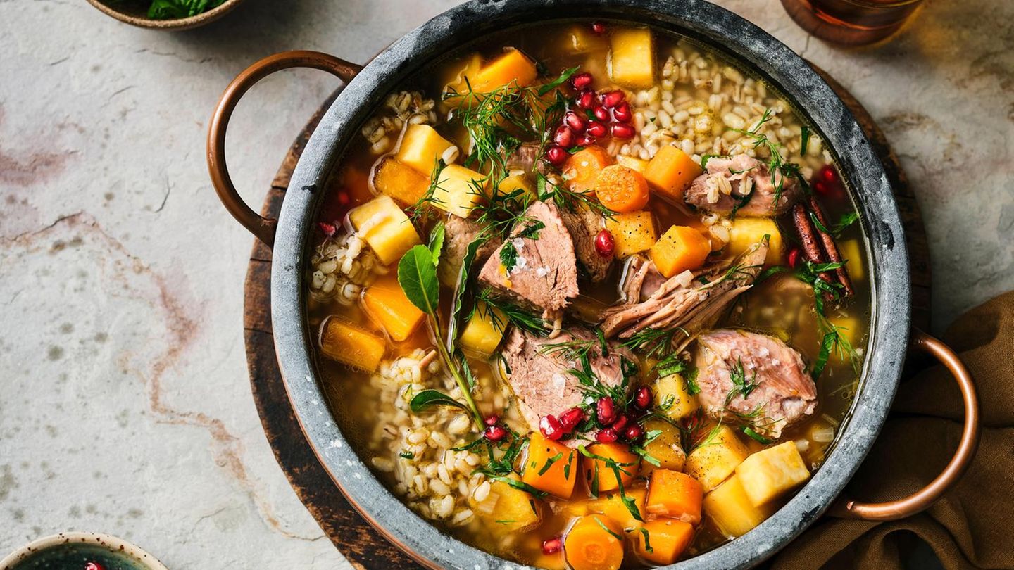 Graupeneintopf mit Lammschulter Rezept
