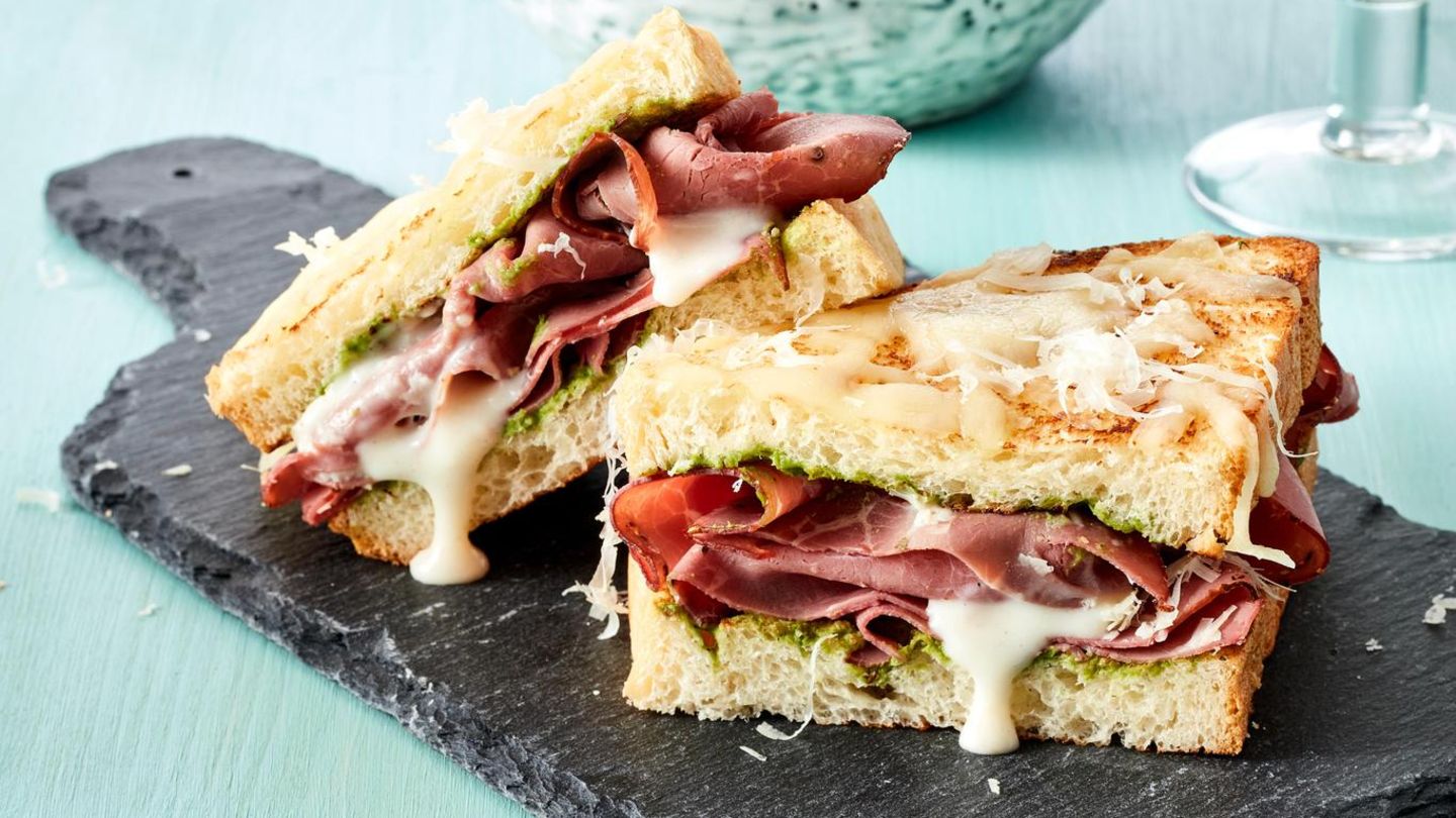 Pastrami-Sandwich „Croque Monsieur Style“ Rezept
