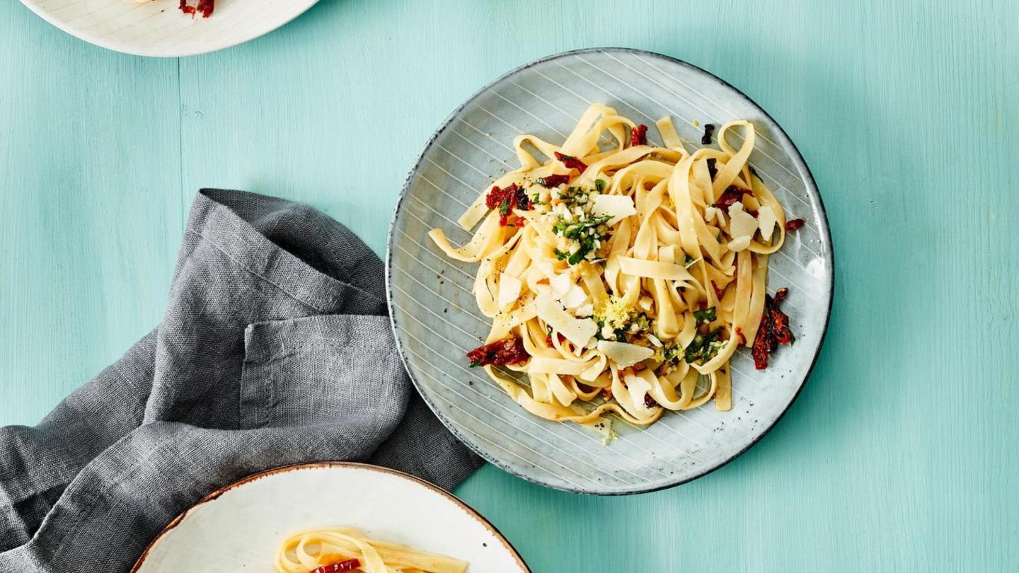 Tagliatelle aglio e olio mit Gremolata Rezept