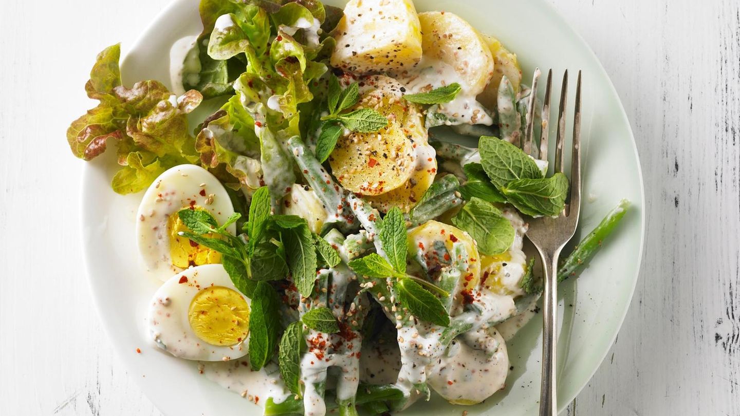 Kartoffel-Bohnen-Salat mit Joghurt-Minz-Dressing Rezept
