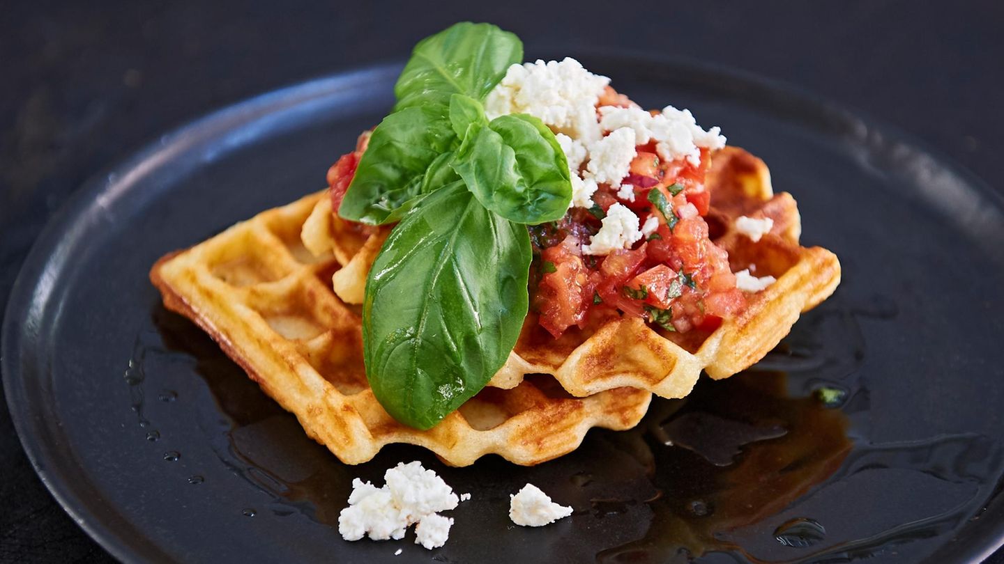 Bruschetta-Parmesan-Waffeln Rezept