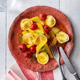 Fenchel in Safransud mit Ziegenkäse-Tortellini
