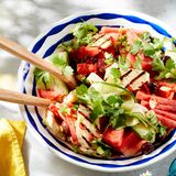 Gurken-Wassermelonen-Salat mit Halloumi