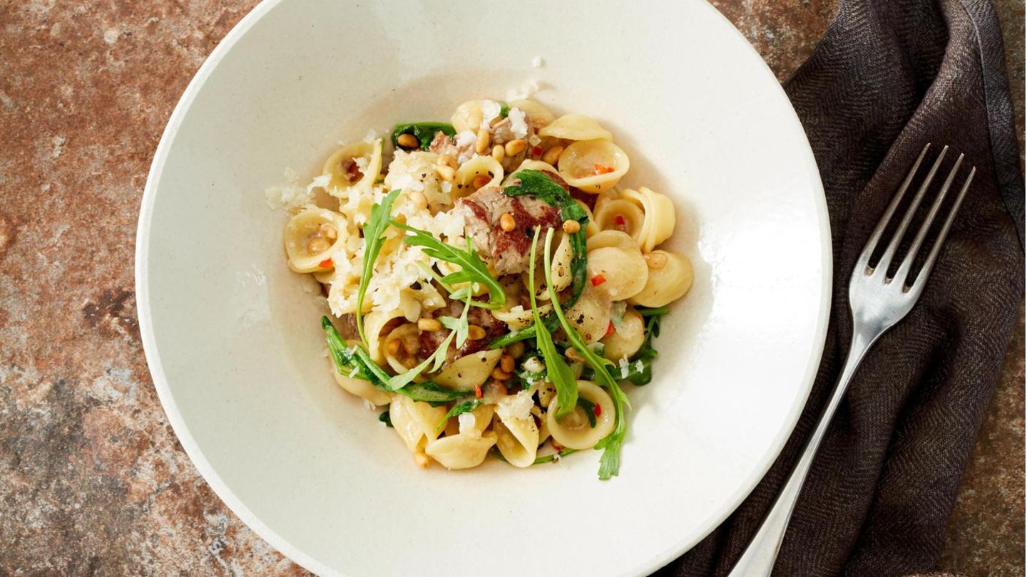 Orecchiette mit Kalbsfilet und Pinienkernen Rezept