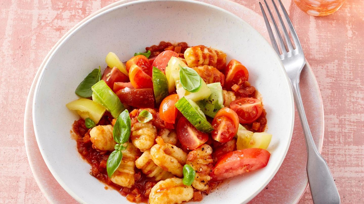 Linsen-Bognese mit Gnocchi Rezept