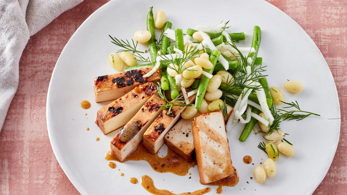 Bohnensalat mit Rettich, Dill und geräuchertem Tofu