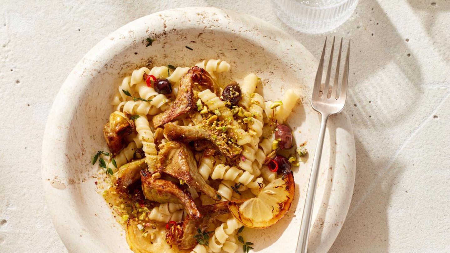 Cannolicchi mit Artischocken und Oliven Rezept - [ESSEN UND TRINKEN]