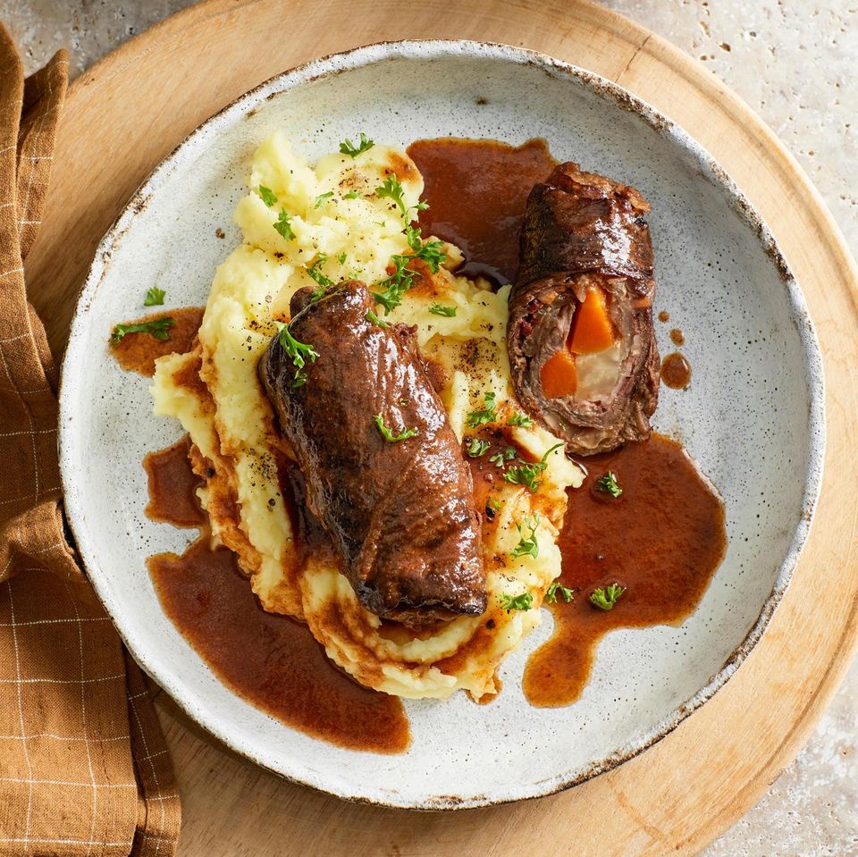 Kartoffelpüree und Möhren-Kraut-Salat Rezept - [ESSEN UND TRINKEN]