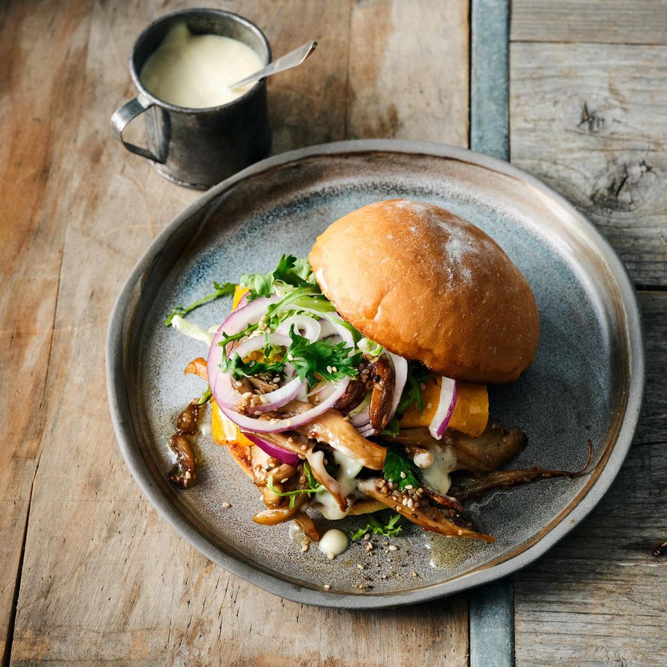 Pulled Mushroom Burger