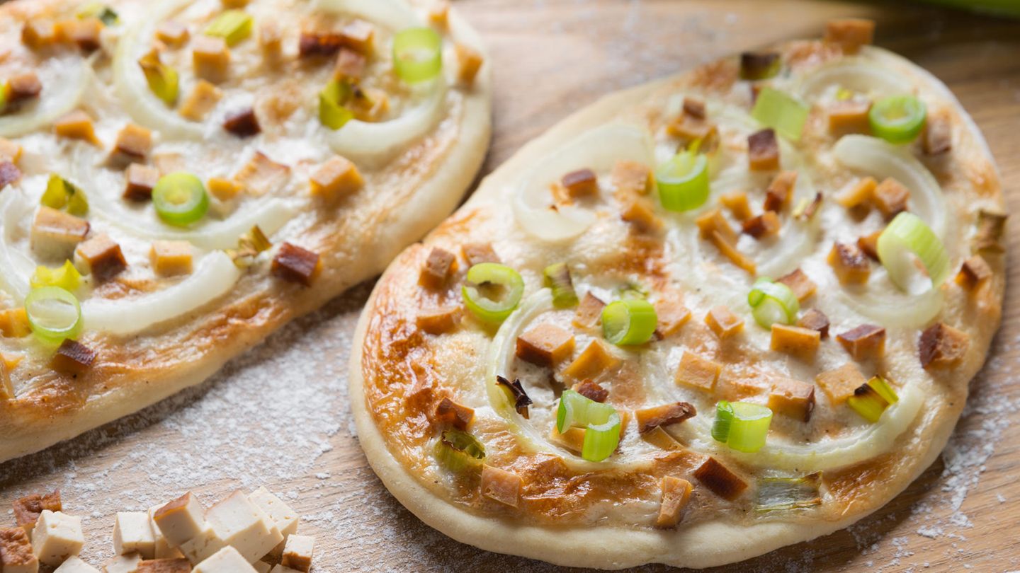 Veganer Flammkuchen Rezept – so knusprig und lecker
