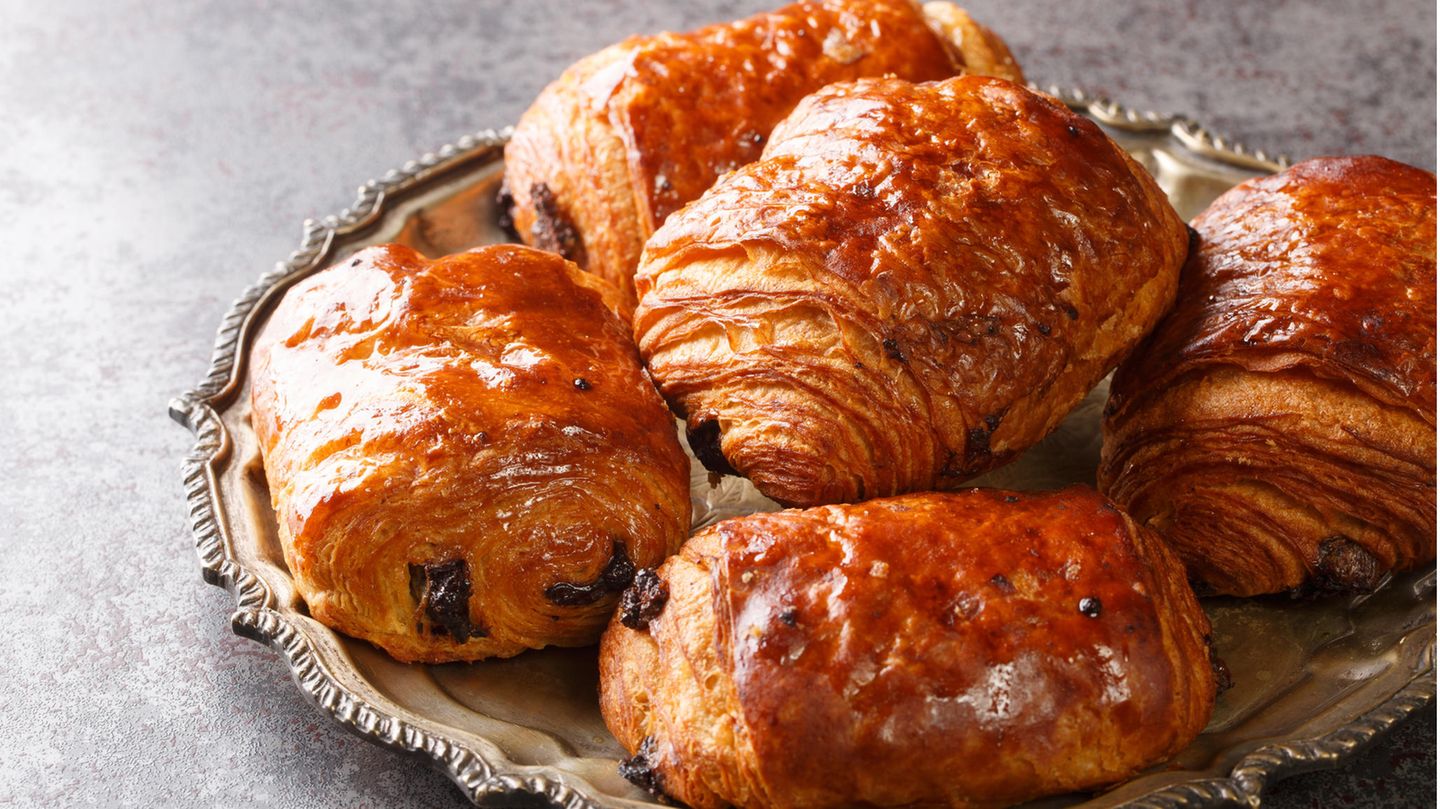 Pain au chocolat Rezept für französische Schokocroissants [ESSEN UND TRINKEN]
