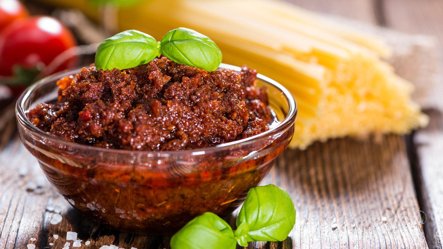 Pesto rosso selber machen [ESSEN UND TRINKEN]