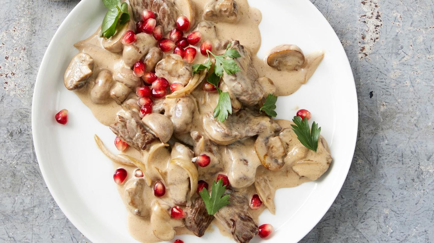 Rindergeschnetzeltes mit Pilzrahm - [ESSEN UND TRINKEN]