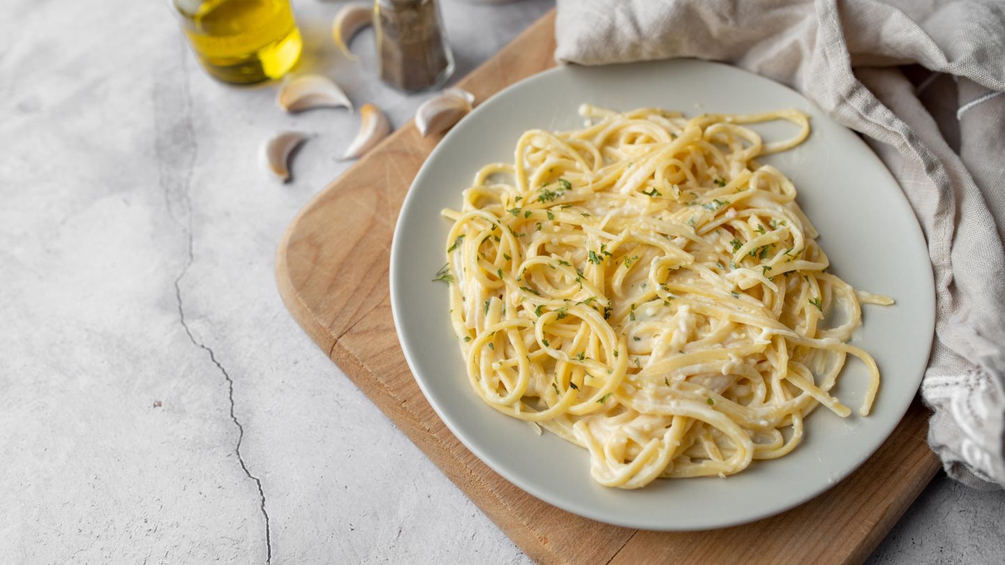 Gorgonzola-Sauce mit Spaghetti Rezept - [ESSEN UND TRINKEN]