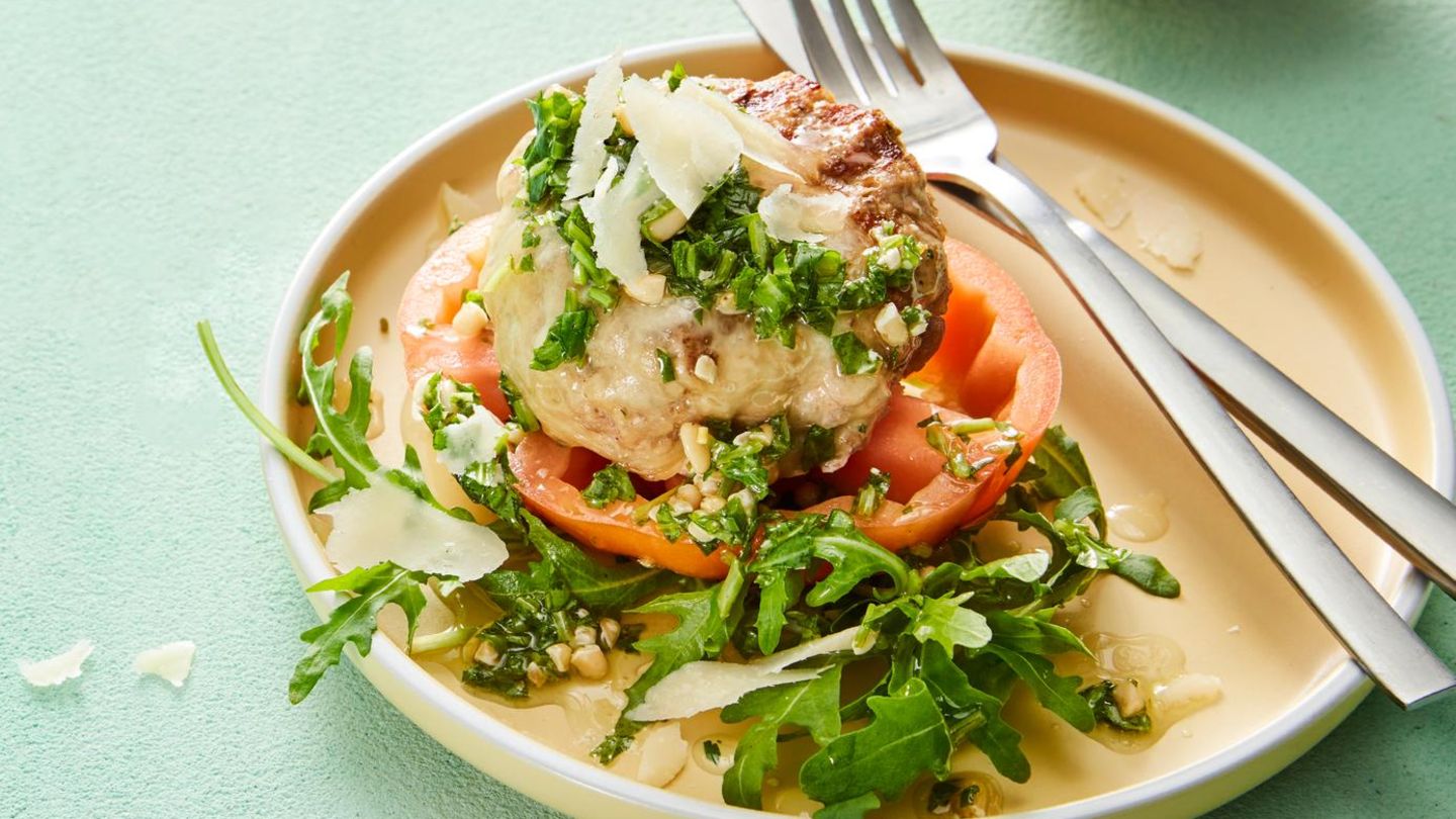 Mediterrane Frikadellen mit Pesto Rezept