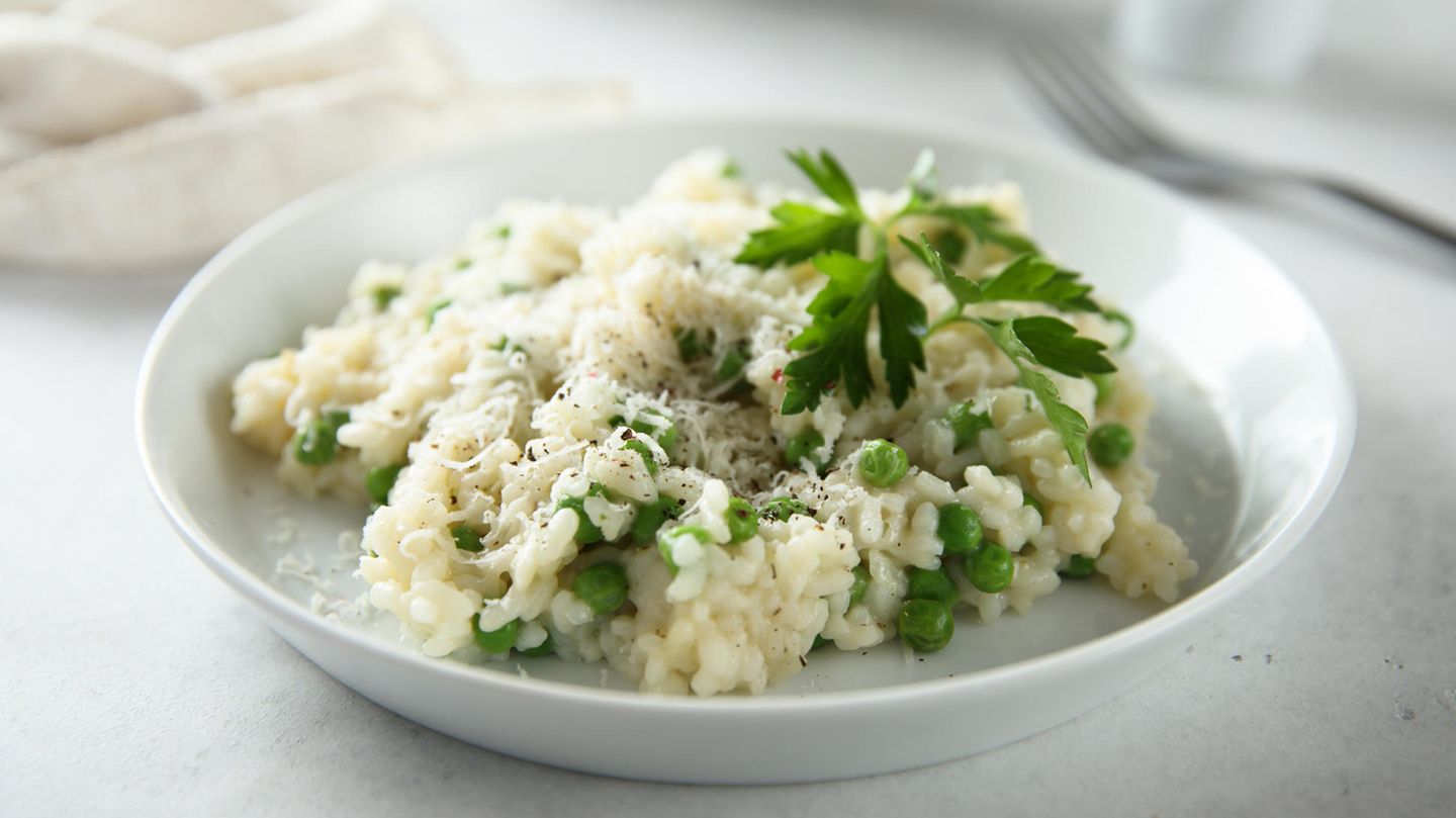 Erbsenrisotto - cremig, schnell & einfach