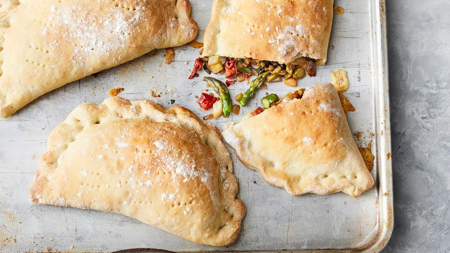 Mini-Calzone mit Spargelfüllung Rezept