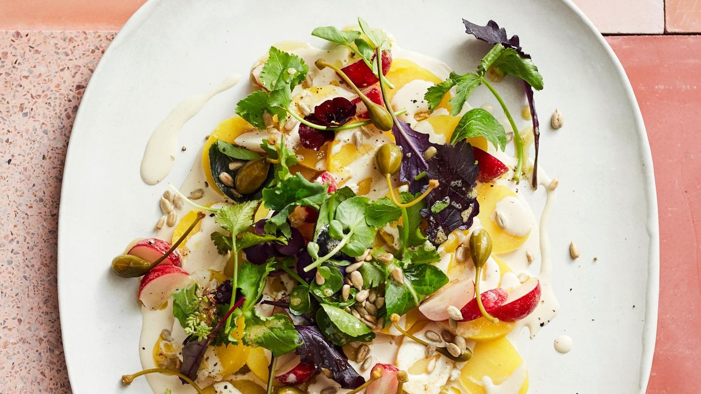 Kartoffel-Tonnato mit Mesclun-Salat Rezept - [ESSEN UND TRINKEN]