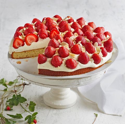 Erdbeertorte mit Vanille-Ricotta-Creme