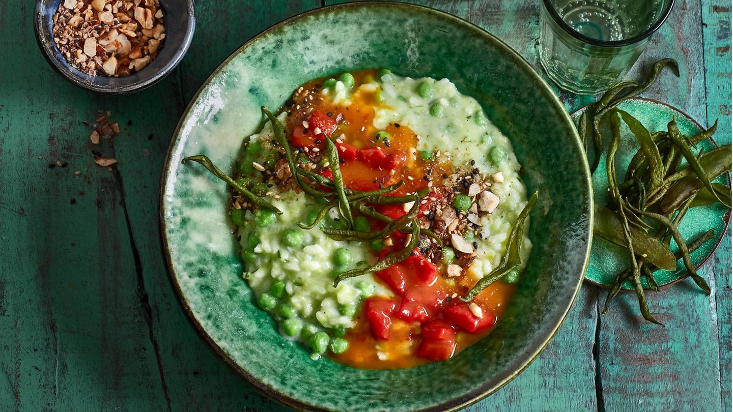 Erbsen-Risotto mit Zuckerschoten-Chips Rezept - [ESSEN UND TRINKEN]