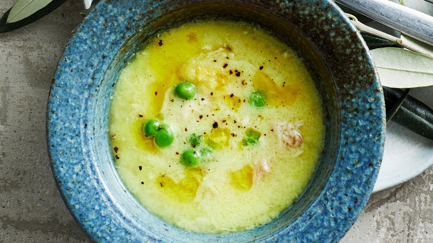 Zitronen-Hühnersuppe Rezept - [ESSEN UND TRINKEN]