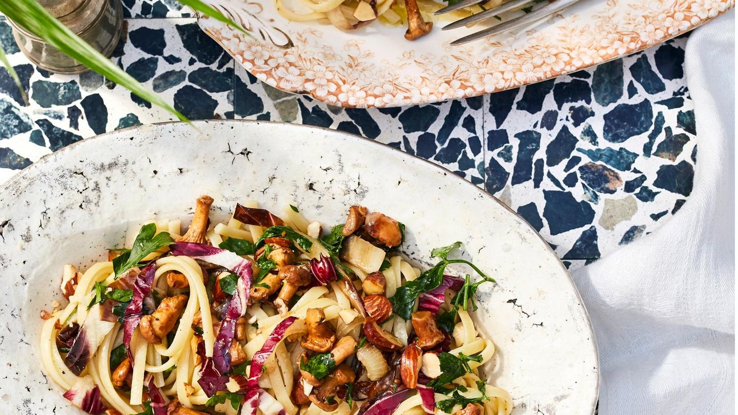 Linguine mit Pfifferlingen und Radicchio Rezept