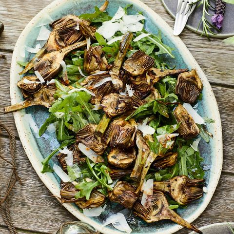 Gegrillter Artischockensalat