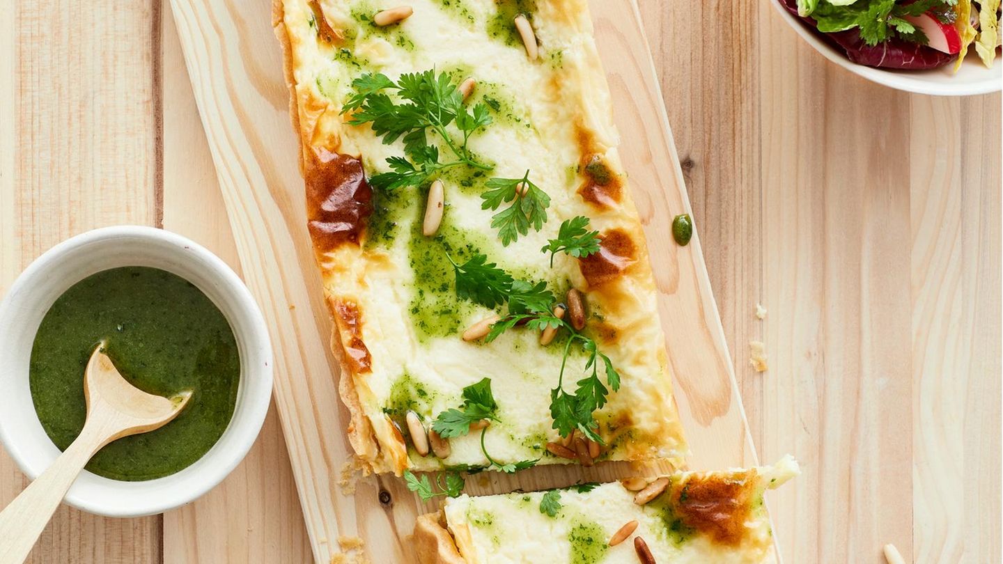 Ziegenfrischkäse-Tarte Rezept | Ziegenkäsetarte mit Gemüse – UWVUE Ziegenfrischkäse-Tarte Rezept | Ziegenkäsetarte mit Gemüse – UWVUE