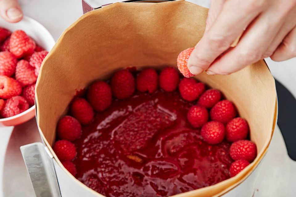&amp;quot;Naked&amp;quot; Himbeer-Mousse-Torte Rezept - [ESSEN UND TRINKEN]