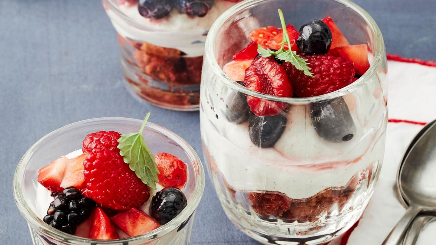 Beeren-Trifle Rezept - [ESSEN UND TRINKEN]