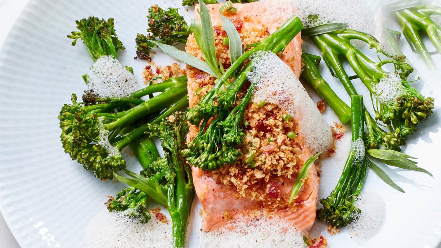 Gedämpfte Lachsforelle mit Pastis-Schaum Rezept