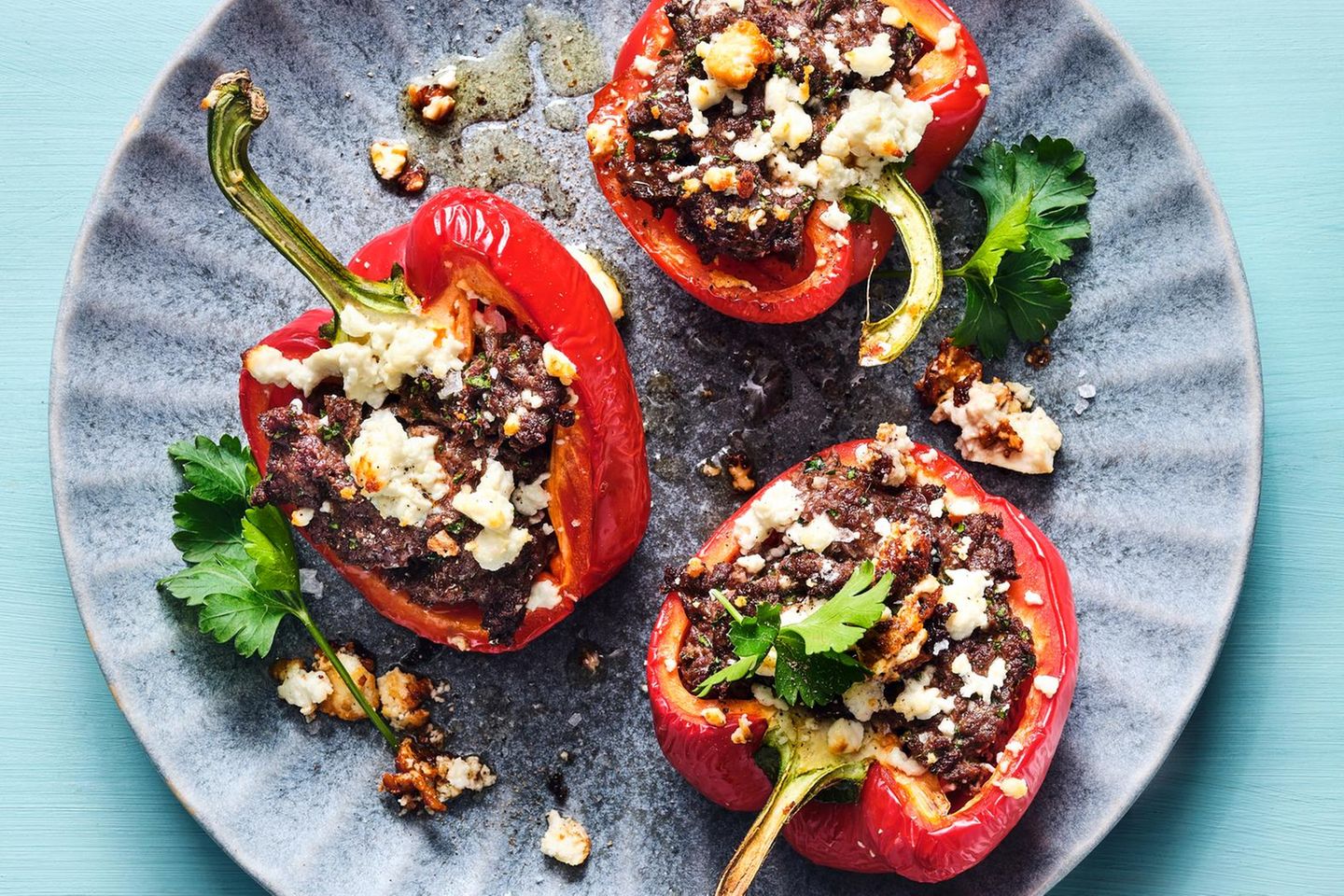 Gefllte Paprika mit Hack und Feta Rezept